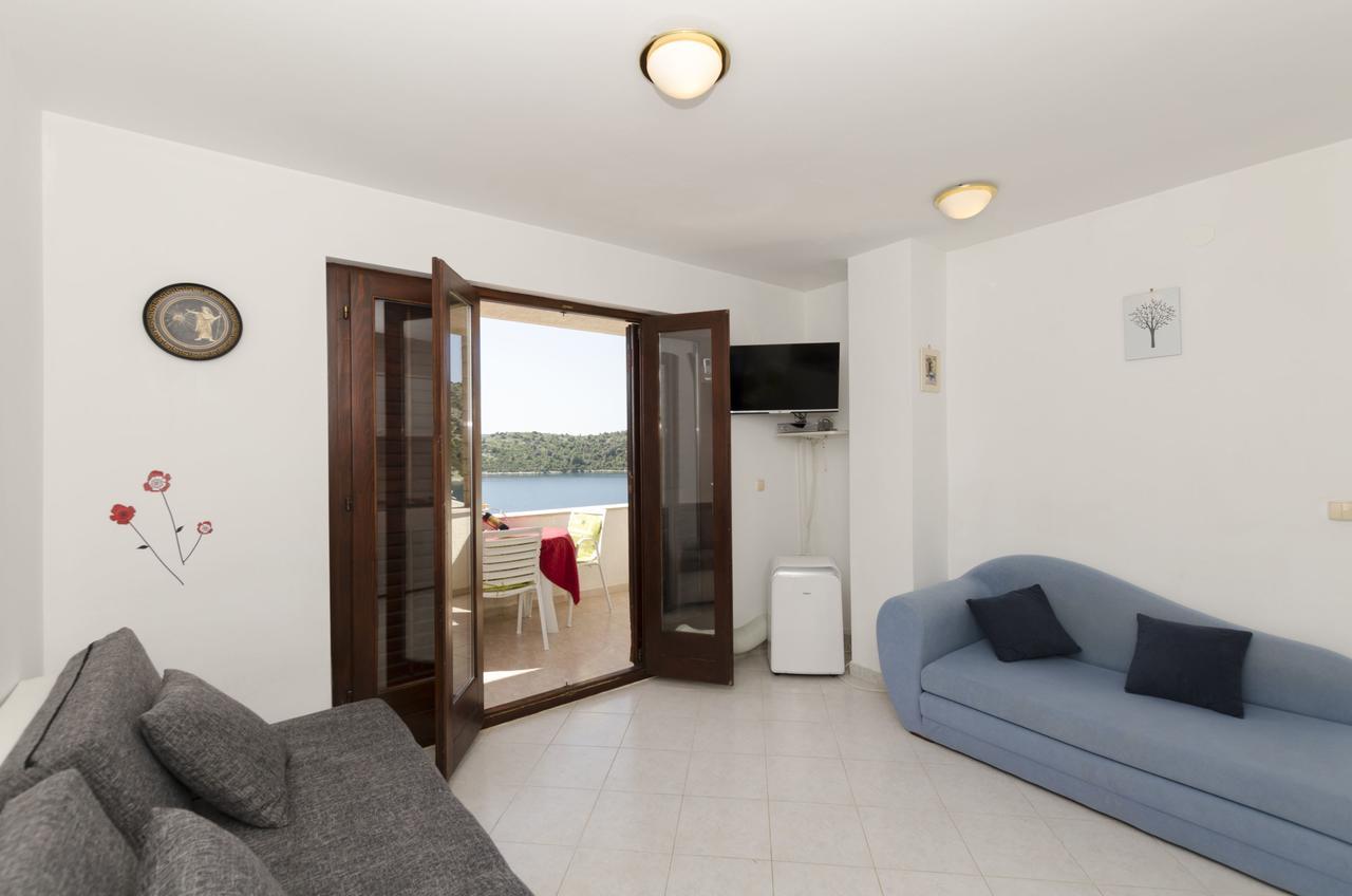 Apartments Ante Vinisce Luaran gambar